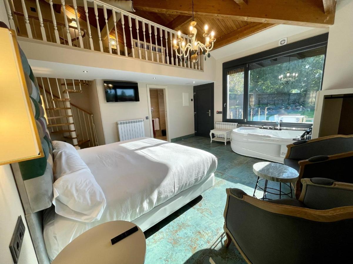 Akla Hotel Suites Valles Pasiegos Saro Eksteriør billede