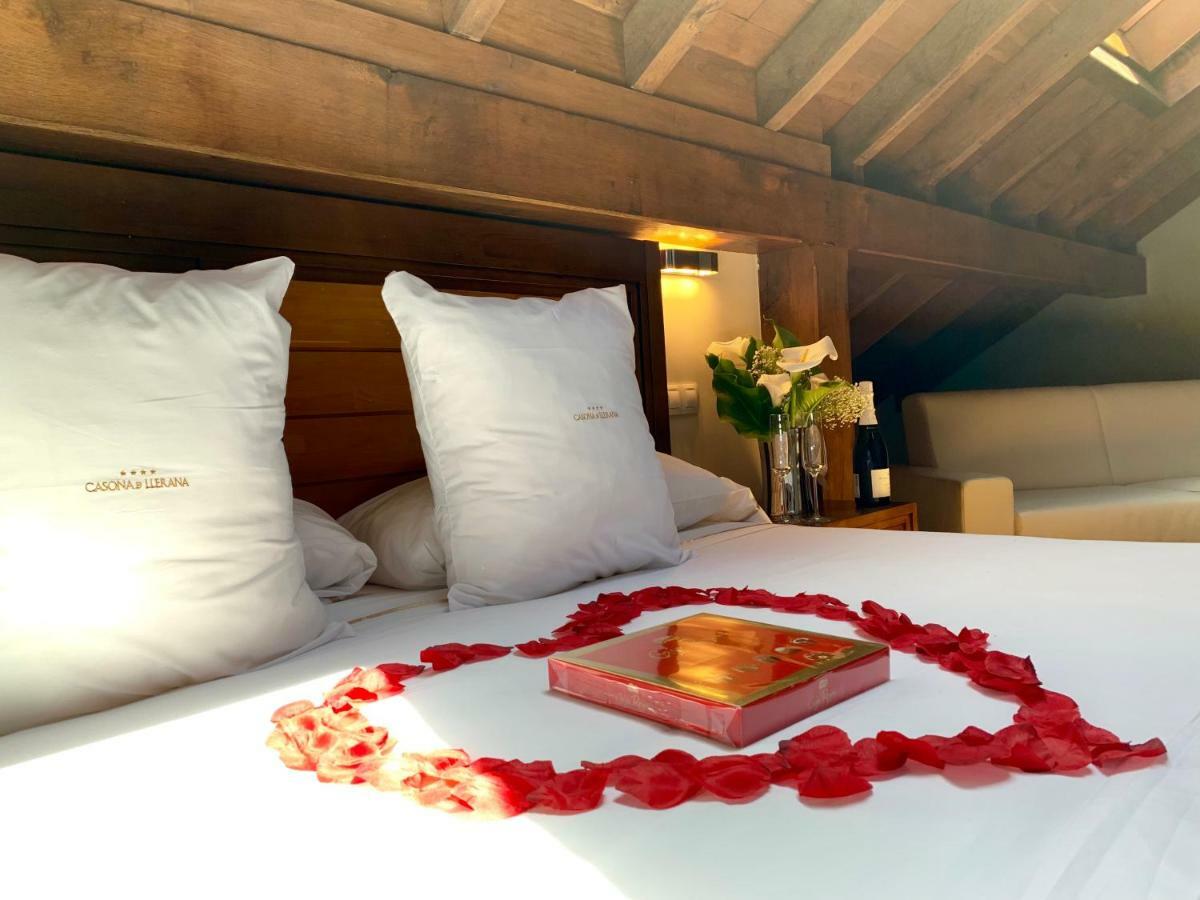 Akla Hotel Suites Valles Pasiegos Saro Eksteriør billede