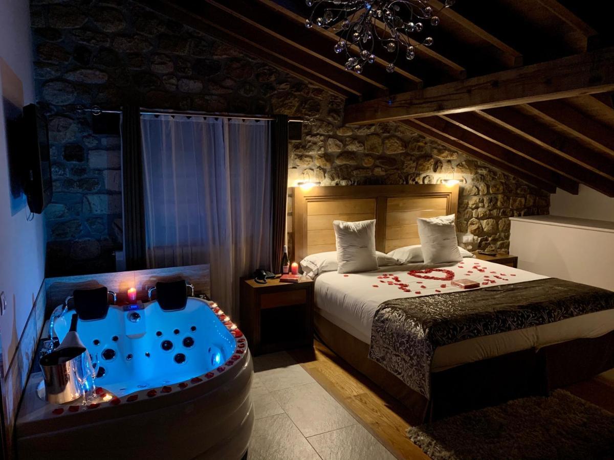 Akla Hotel Suites Valles Pasiegos Saro Eksteriør billede