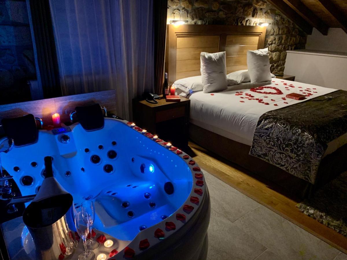 Akla Hotel Suites Valles Pasiegos Saro Eksteriør billede